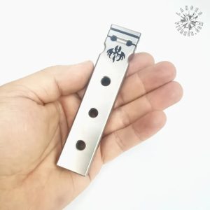 Lance-pierre en titane pour une utilisation polyvalente