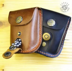 Étui cuir pour balles d'acier