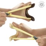 Lance-pierre en bois, outil de jeu traditionnel