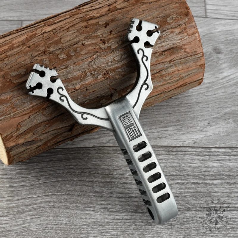 Lance-pierre en acier, design traditionnel